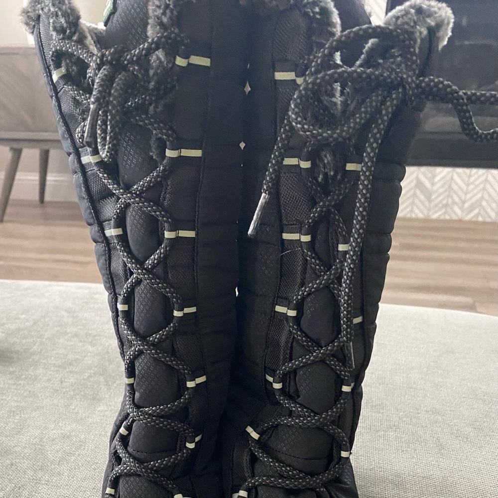 Kamik Starling snow boots, size 4